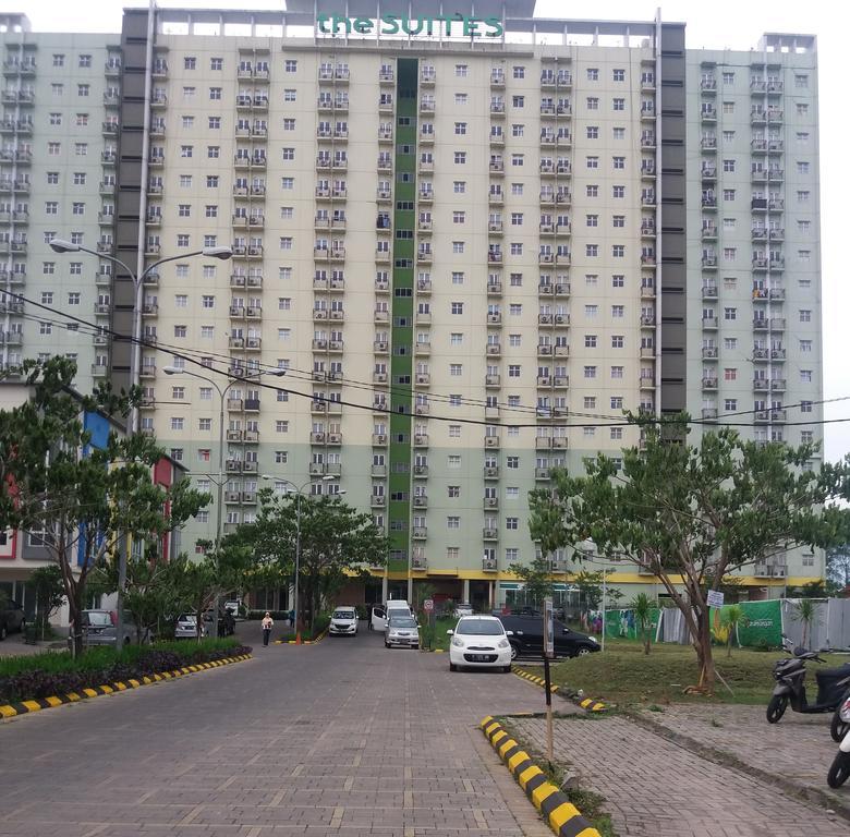 Ananda Apartments @ Suites Metro Cicadas Exterior photo